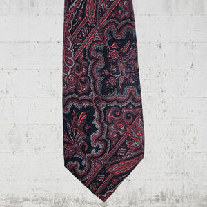 80s Vintage Woodward Silk Tie | Black Red Damask Gothic Necktie | Italian Silk